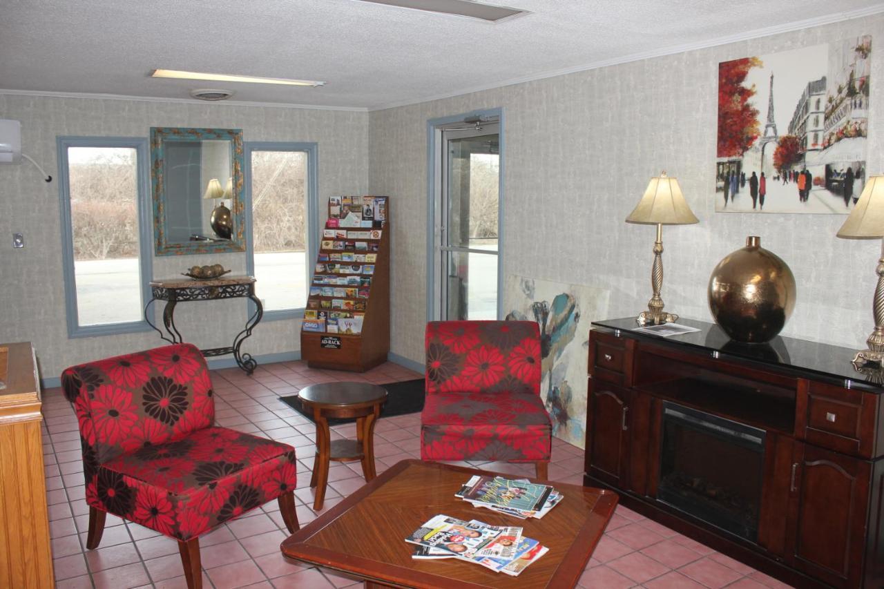 Red Carpet Inn - Louisville Exteriér fotografie