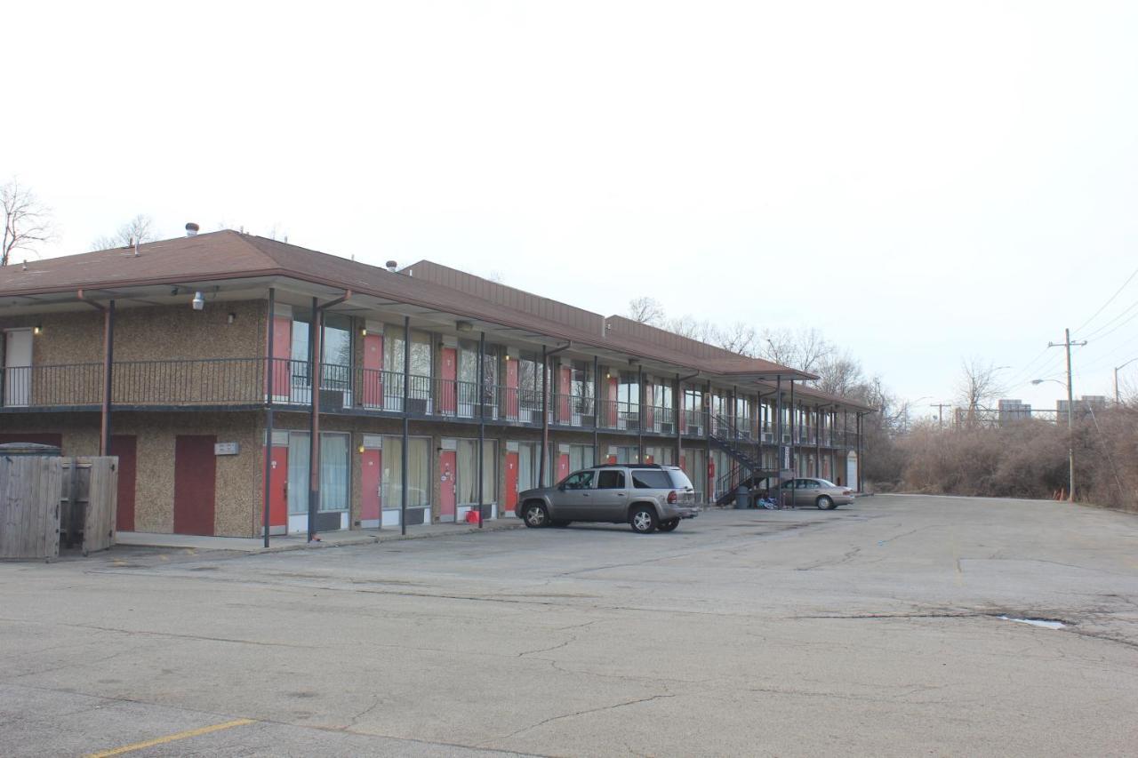 Red Carpet Inn - Louisville Exteriér fotografie