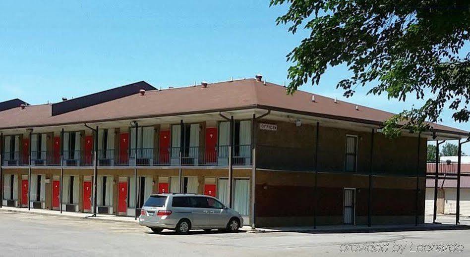 Red Carpet Inn - Louisville Exteriér fotografie